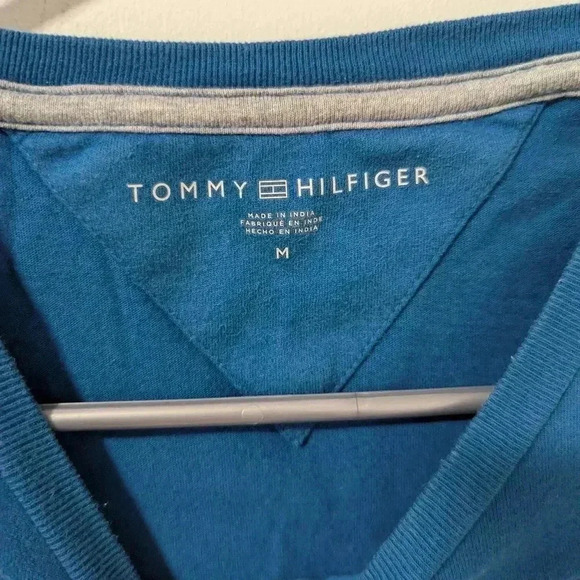 Tommy HilfigerShort-Sleeve Tee (T)  Shirt - Picture 4 of 4